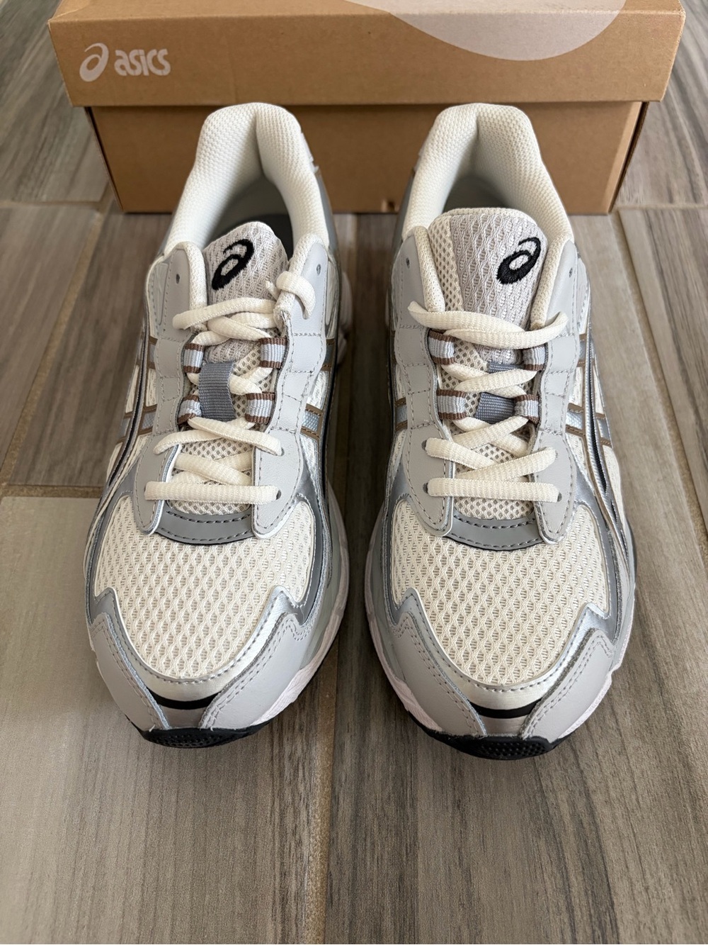 Women's ASICS Gel NYC 2055 Shoes Sneakers - Cream Pure Silver 1203A542-100 - Picture 4 of 7
